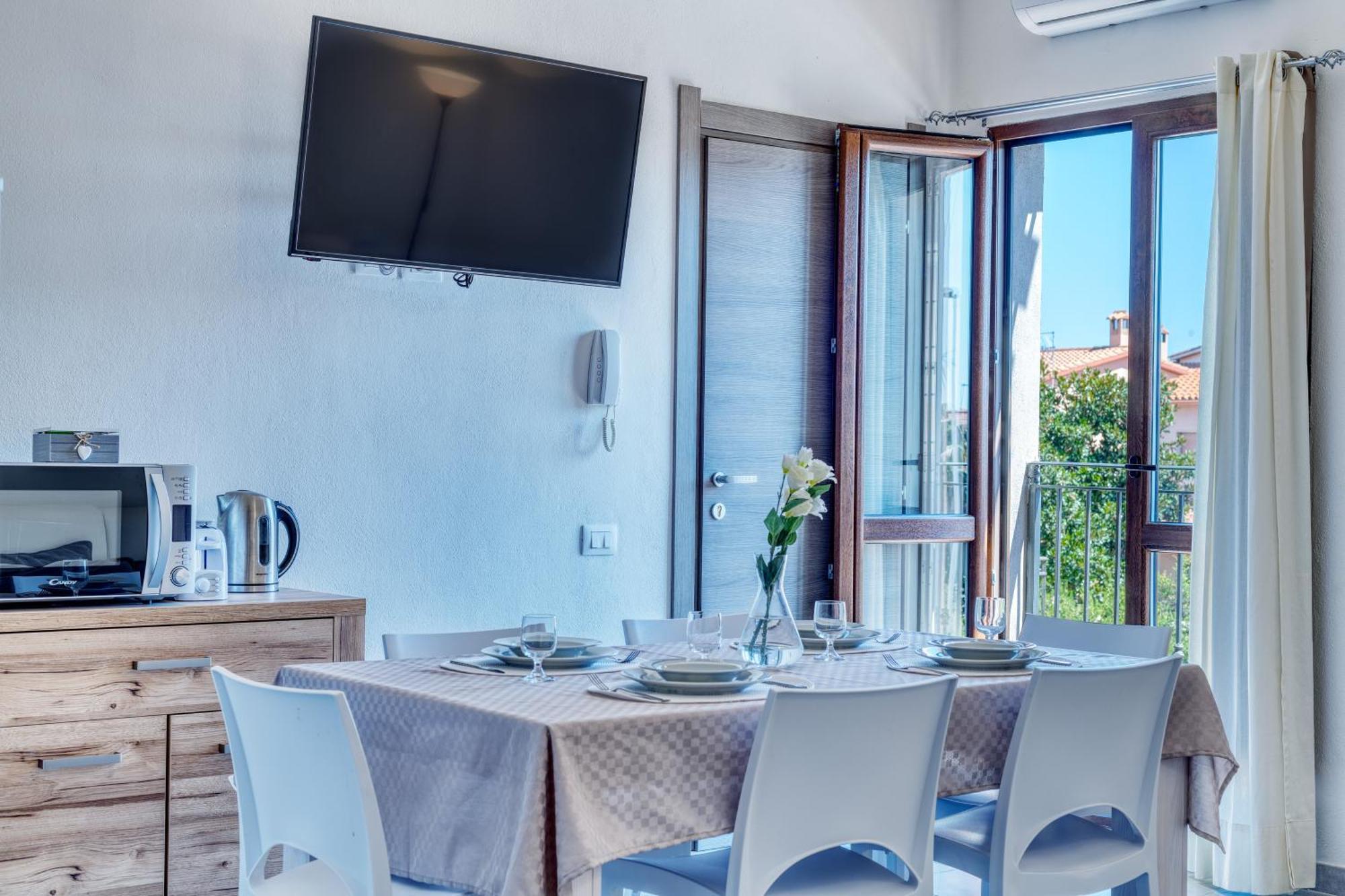Izzhome Cozy Sunflowers Pula Dış mekan fotoğraf